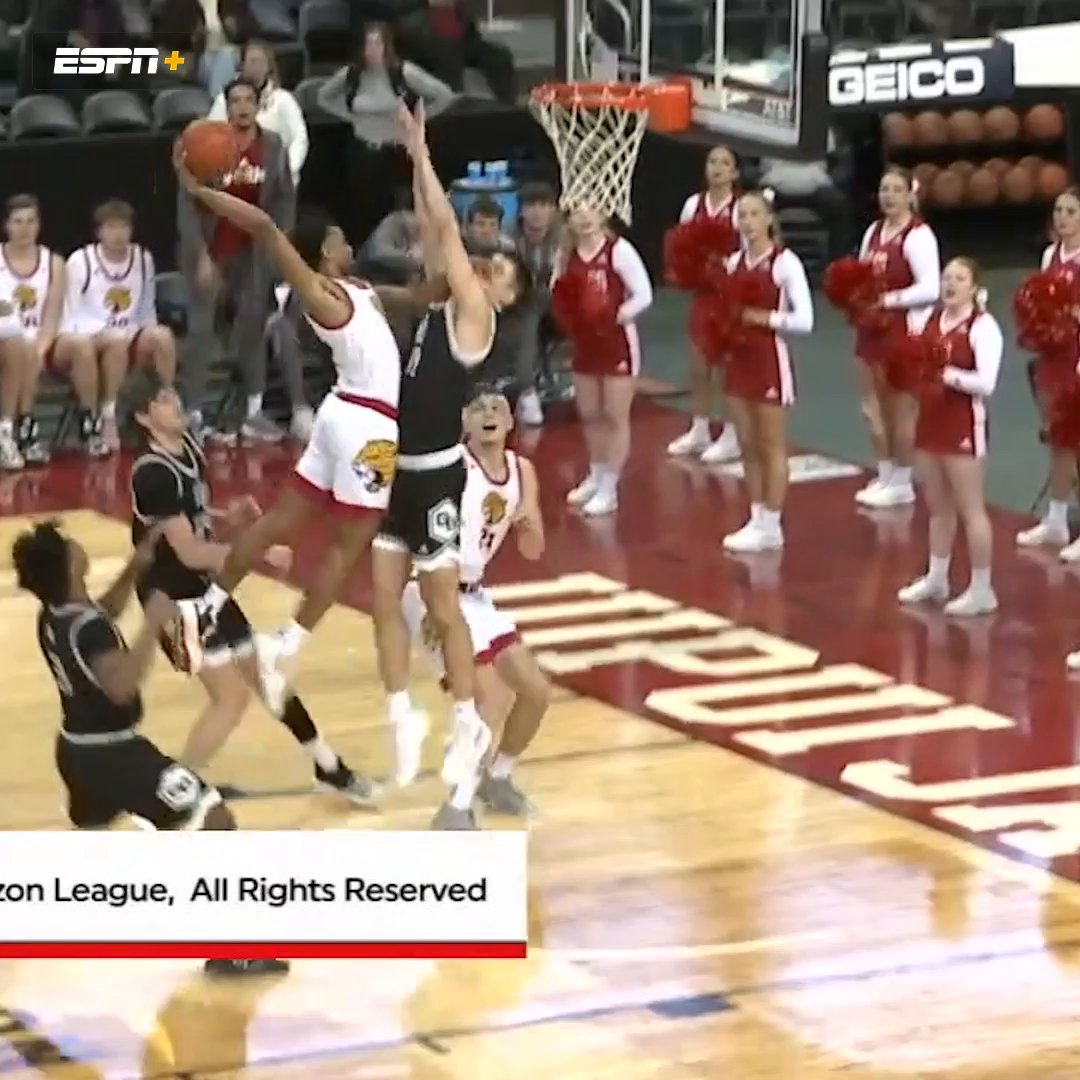 WHAT A DUNK FROM VINCENT BRADY II 😱 ESPN+