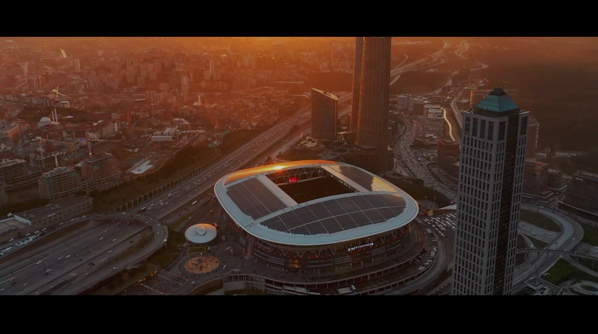 #BugünGünlerdenGALATASARAY 💪 🏆 2022-2023 Spor Toto Süper Lig Sezonu 🗓️ 23. Hafta 🆚 Trabzonspor 📆 05.02.2023 ⏰ 19.00 🏟️ Ali Sami Yen Spor Kompleksi Nef Stadyumu 📲 #GSvTS