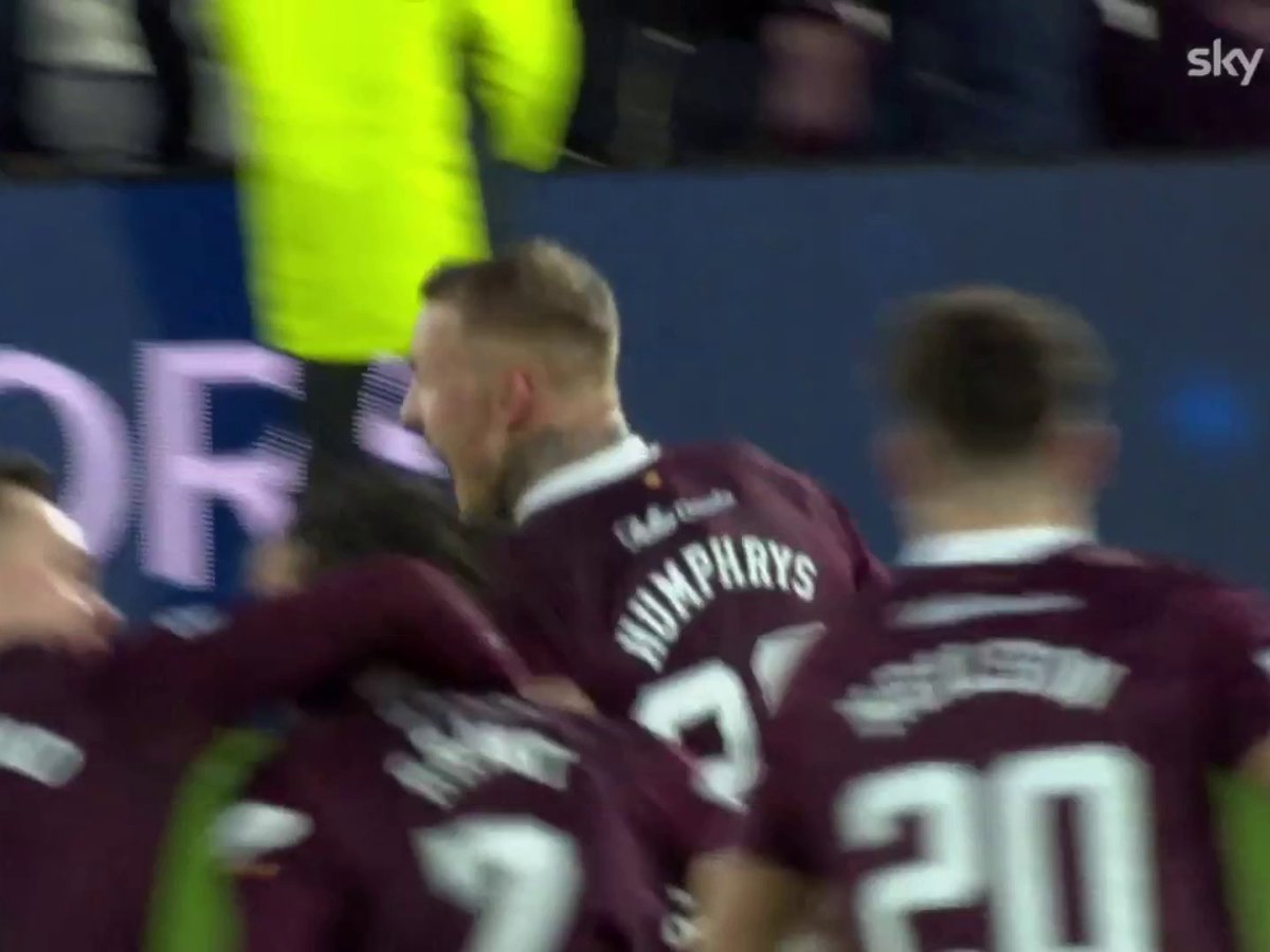 🔥 𝐅𝐫𝐨𝐦 𝐡𝐢𝐬 𝐨𝐰𝐧 𝐡𝐚𝐥𝐟!!! Here's another look at this 𝗮𝗺𝗮𝘇𝗶𝗻𝗴 50-yard screamer from Stephen Humphrys Heart of Midlothian FC 🤩