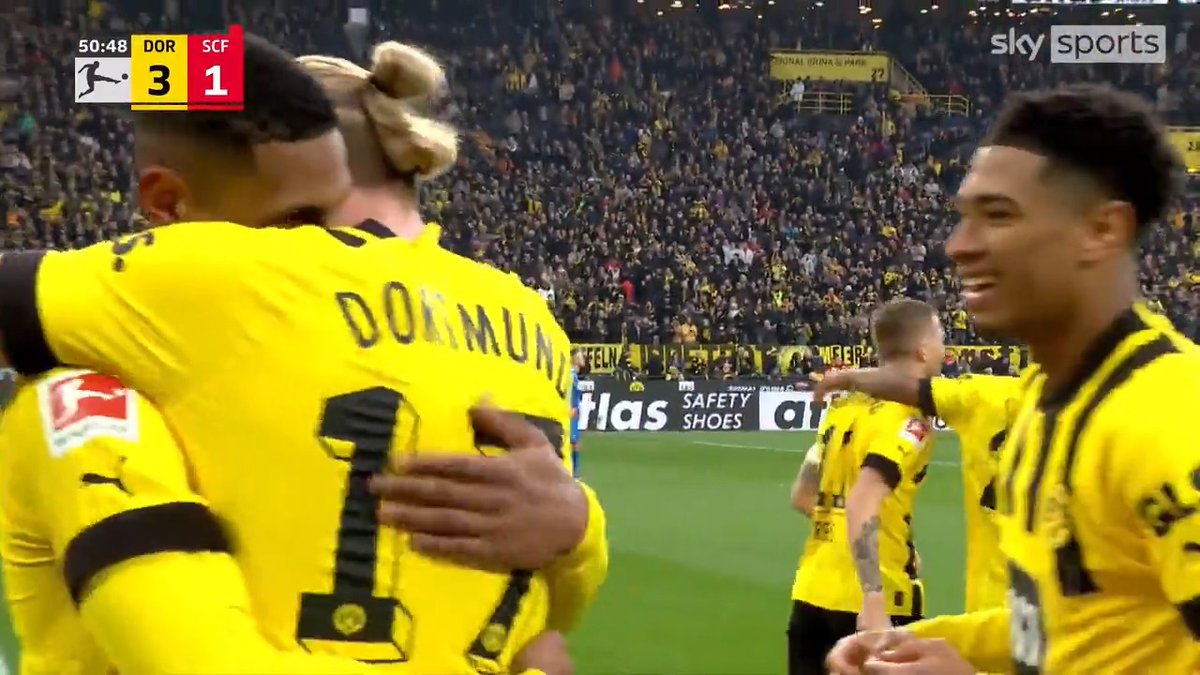 An incredible moment yesterday! 🥰🥰 Borussia Dortmund's Sebastien Haller scored his first goal for the club since his return from testicular cancer. 👑