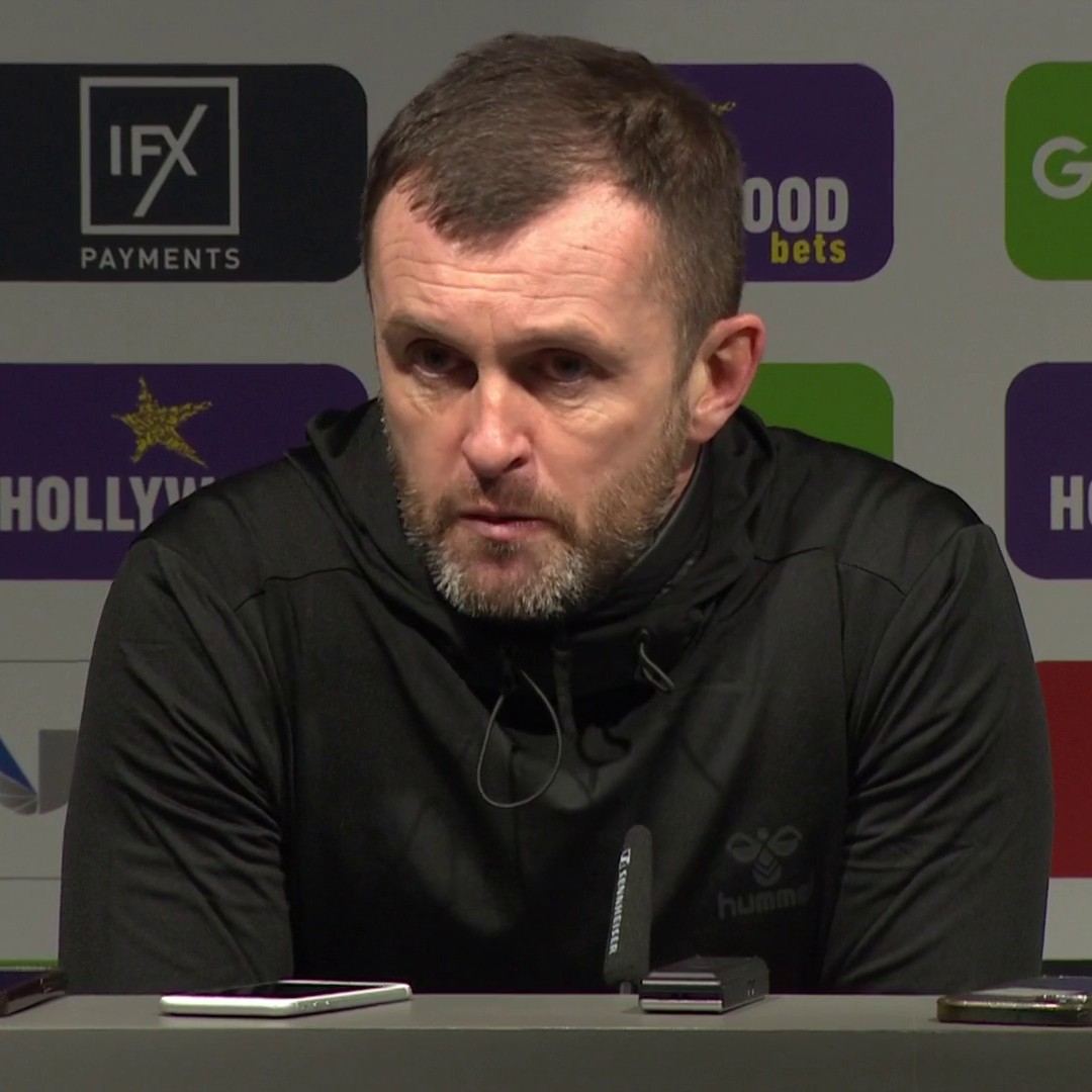 'There weren't many better than me around Europe.' ๐ "I've compromised!" ๐ Nathan Jones didn't hold back in his post-match presser... ๐ณ