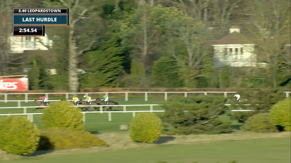 Grade 1 winner for 𝗝𝗨𝗞𝗘𝗕𝗢𝗫 𝗝𝗨𝗥𝗬❗️ Il Etait Temps romps home to win the @tatts_ireland Gr.1 Nov Hurdle Leopardstown RC over 2 miles, in a time which was 3 secs quicker than the Champion Hurdle 🚀 A fantastic result for all involved 👏🏻