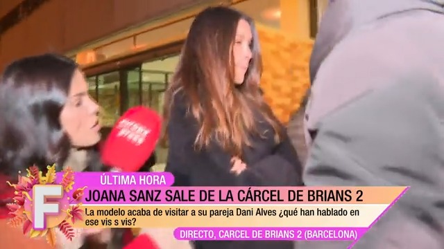Las primeras declaraciones de Joana Sanz tras su vis a vis con Dani Alves: "No le voy a dejar solo en el peor momento de su vida" 🎉 #FiestaT5 🔵