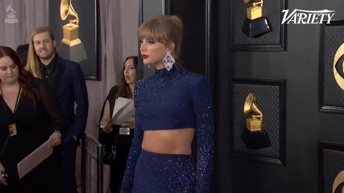 Taylor Swift on the #GRAMMYs red carpet.