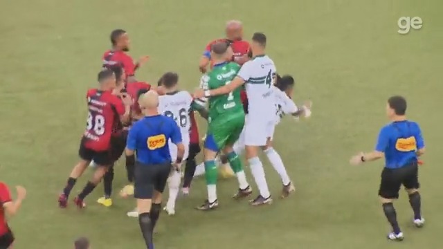 Cenas lamentáveis ao final de Athletico 1 x 1 Coritiba