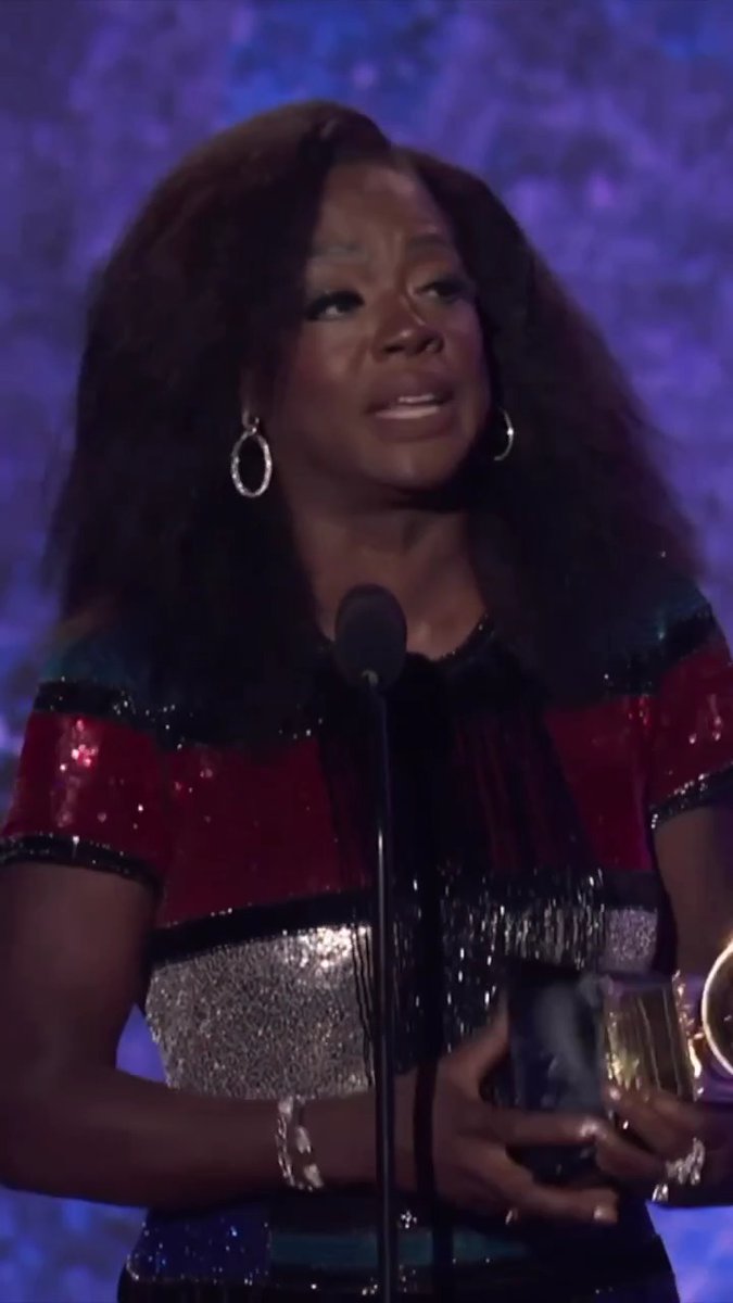 Making HERstory throughout Black History Month is what we love to see! Our May 2022 Cover Star @ViolaDavis reached EGOT status after winning a Grammy for her NYT Best Seller and EBONY-published book “Finding Me”. She's only the 3rd Black woman to do so! 🏆💐#EBONYMag #Grammys2023