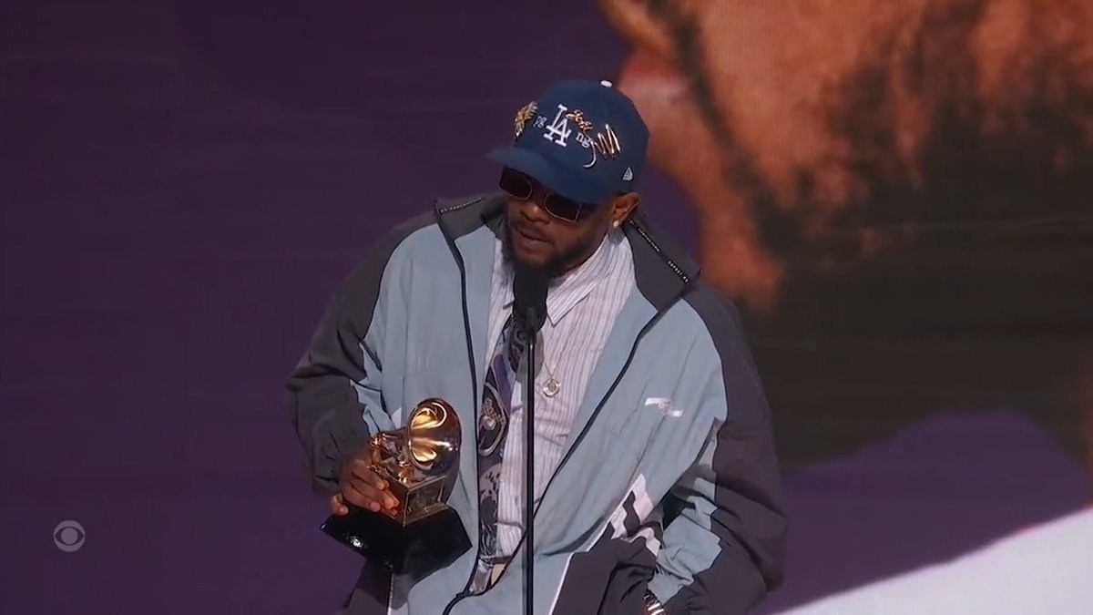 Kendrick Lamar thanked his family , fans and the culture during his acceptance speech for Best Rap Album at the Grammys 🏆