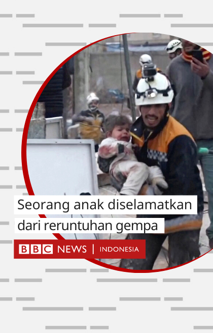Ini adalah momen saat eeorang anak berhasil diselamatkan dari reruntuhan gedung di Azaz, Suriah setelah gempa dengan kekuatan 7,8 magnitude melanda wilayah Turki dan Suriah, Senin (06/02). Lebih dari 1.200 orang tewas dalam bencana itu.