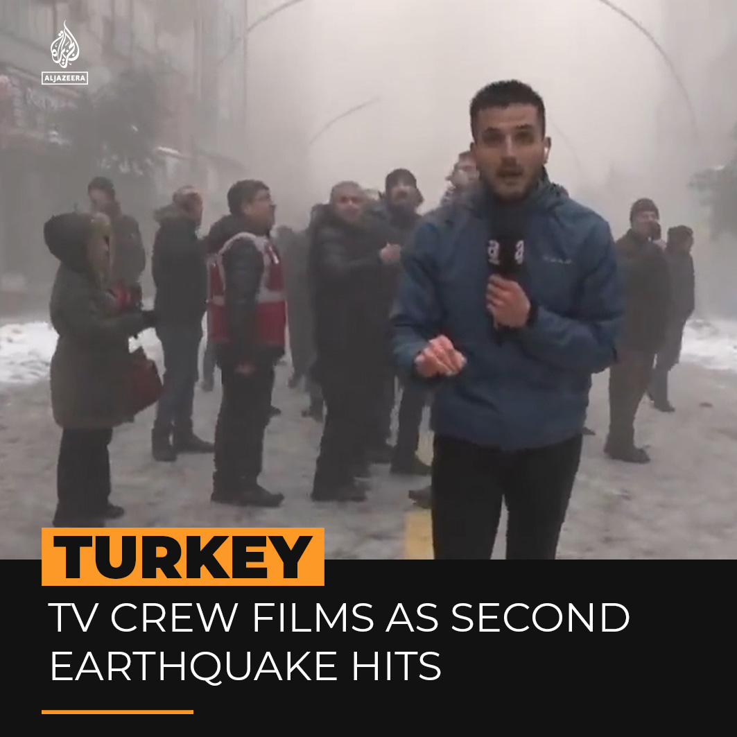 This TV crew was broadcasting live when a second magnitude 7.5 earthquake hit Turkey ⤵️