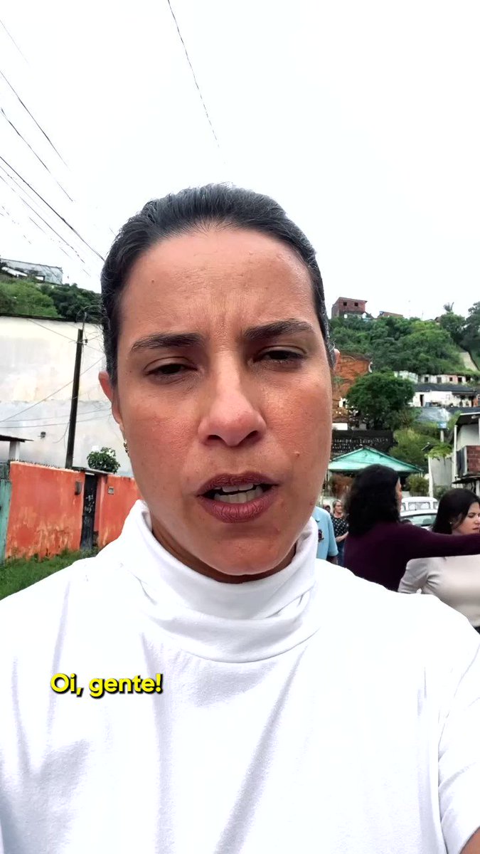 Vim acompanhar de perto o trabalho da Defesa Civil e dos Bombeiros no bairro de Águas Compridas, em Olinda, e me solidarizar com Dona Judite e toda a família do jovem Israel, vítima de deslizamento na manhã de hoje.(+)