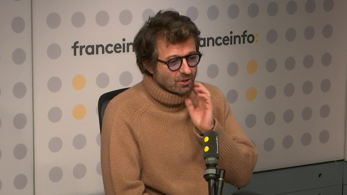 🗣️ "Clara Luciani est un mélange de doutes et d’audace" philippe lezin signe pour Prime Video France un documentaire sur la chanteuse aux quatre Victoires de la musique, "Ça commence comme ça". Il est l'invité média de Célyne Baÿt-Darcourt 👇