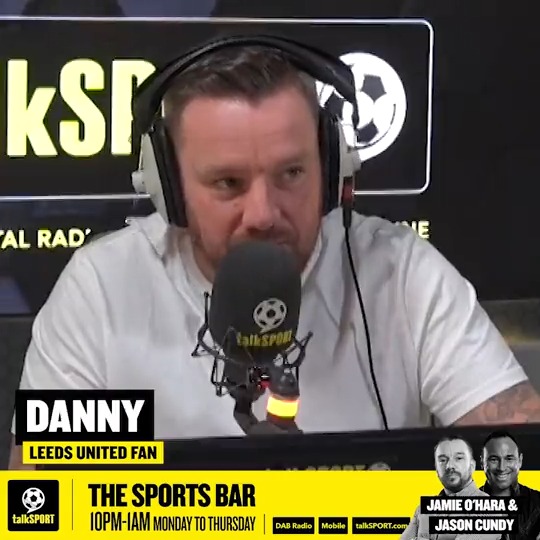 🧐 O’Hara: “Would Ange leave for Leeds? Are they a bigger club?” 🤷♂️ Caller: “Brendan Rodgers left for Leicester, we’re bigger than #LCFC!” ✅ Cundy: “You are leaving if Leeds are in the Premier League!” This #LUFC fan wants #CelticFC boss Ange Postecoglou to replace Marsch! 👀