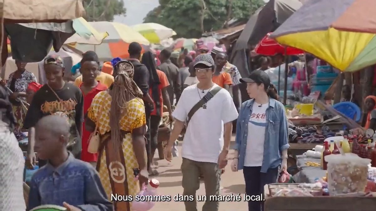 Ils font Huawei en Afrique ! Découvrez dans cette vidéo à travers les yeux d'un réalisateur japonais le quotidien de Wang Lei, Aimerence et d'autres collaborateurs de #HuaweiGuinée. #100VisagesDeHuawei 😎