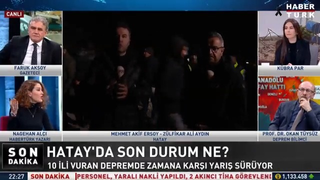 .kübra par ile #AçıkveNetDepremÖzel'de deprem bölgesi Hatay'dan yayın yapan Zülfikar Ali Aydın ve Mehmet Akif ERSOY arama kurtarma çalışmaları sırasında projektör eksikliği olduğunu böyle anlattı...
