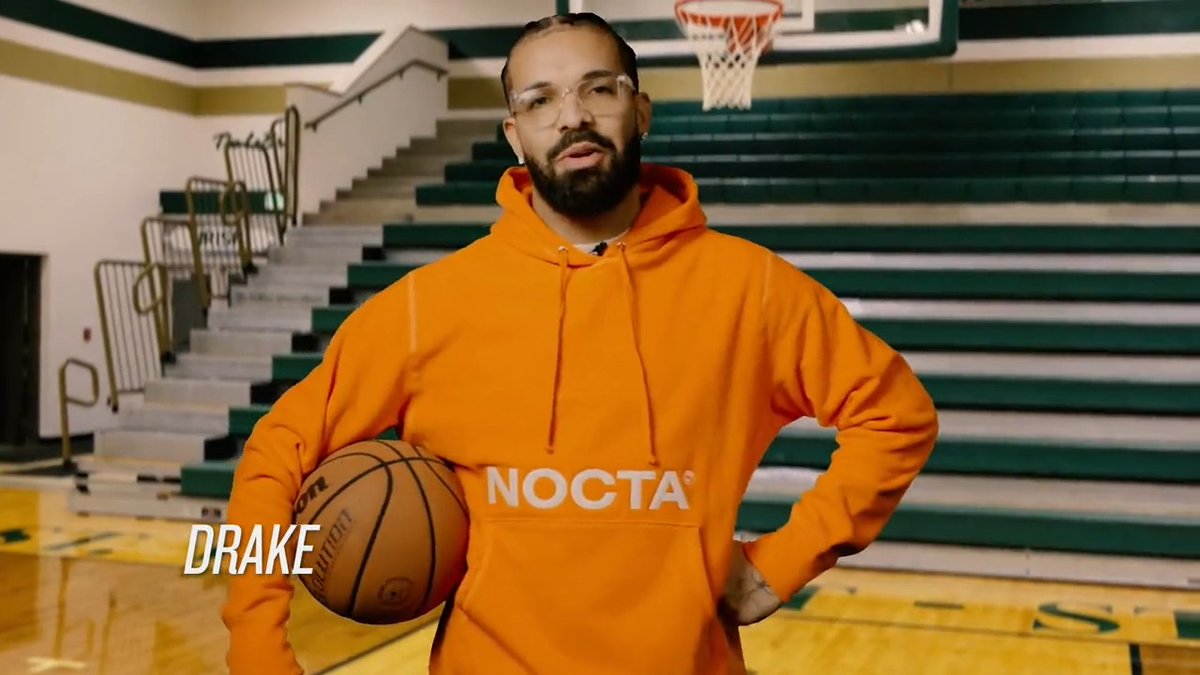 Drake’s message to LeBron after breaking the all time scoring record 😂
