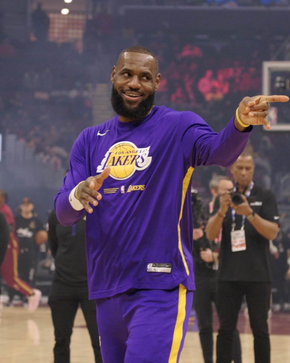 Hey Kid… 😉😊 When I think back to the beginning… you always knew you’d find a way to make a difference. It’s incredible how far you’ve come, and to think how far you still can go. Congratulations, LeBron James. We love you. 💚👑 #ScoringKing