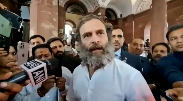 न जांच कराएंगे, न जवाब देंगे – प्रधानमंत्री जी बस अपने ‘मित्र’ का साथ देंगे।
