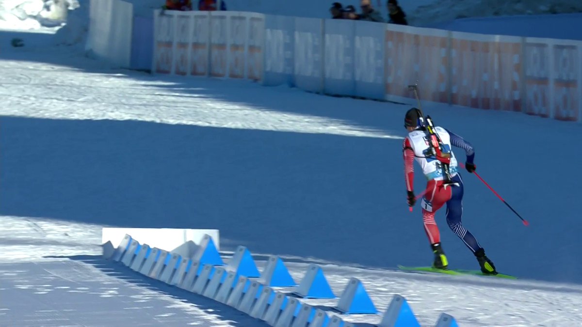 Oh la la la Quentin Fillon Maillet 🤣🤣🤣 That nearly went badly badly wrong. Watch live on and follow along on the Official IBU App! #oberhof23