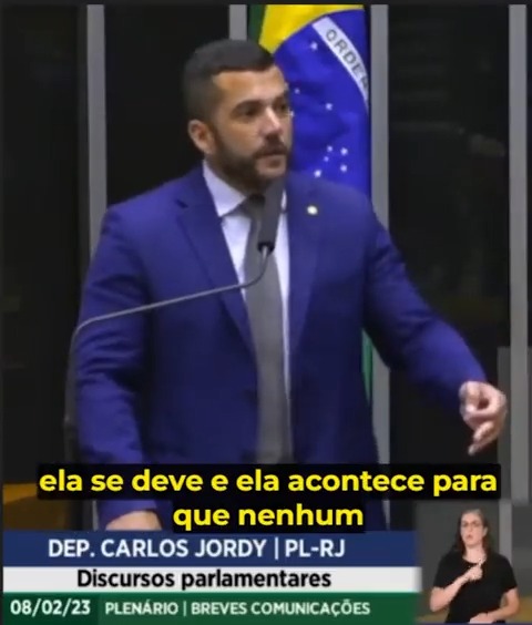 Lula ataca a autonomia do Banco Central querendo encontrar um culpado pela alta de juros fruto da inflação que ele provoca com suas falas e medidas econômicas desastrosas. Se ele quer um culpado, deveria se olhar no espelho.