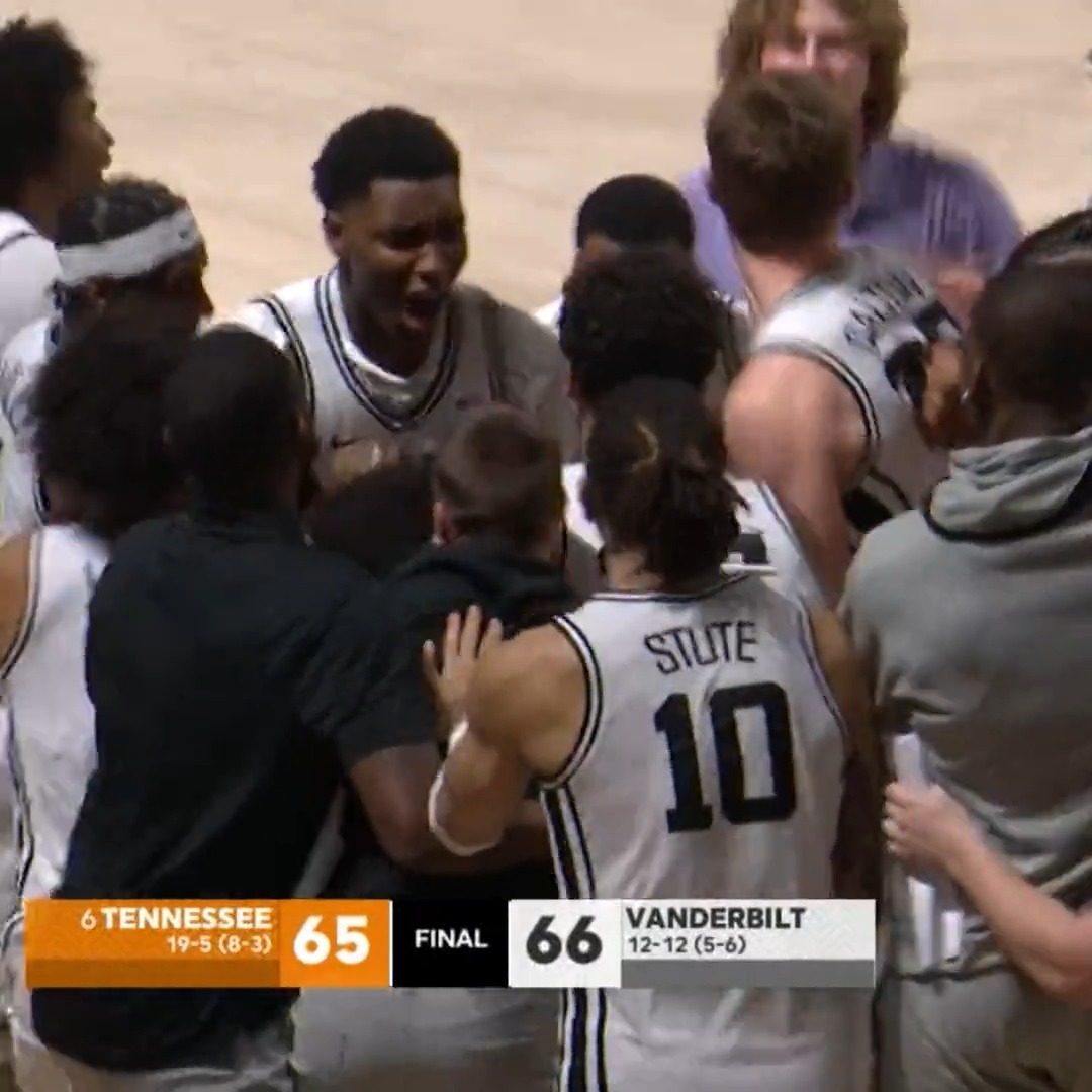 VANDERBILT UPSETS NO. 6 TENNESSEE AT THE BUZZER 🚨😱