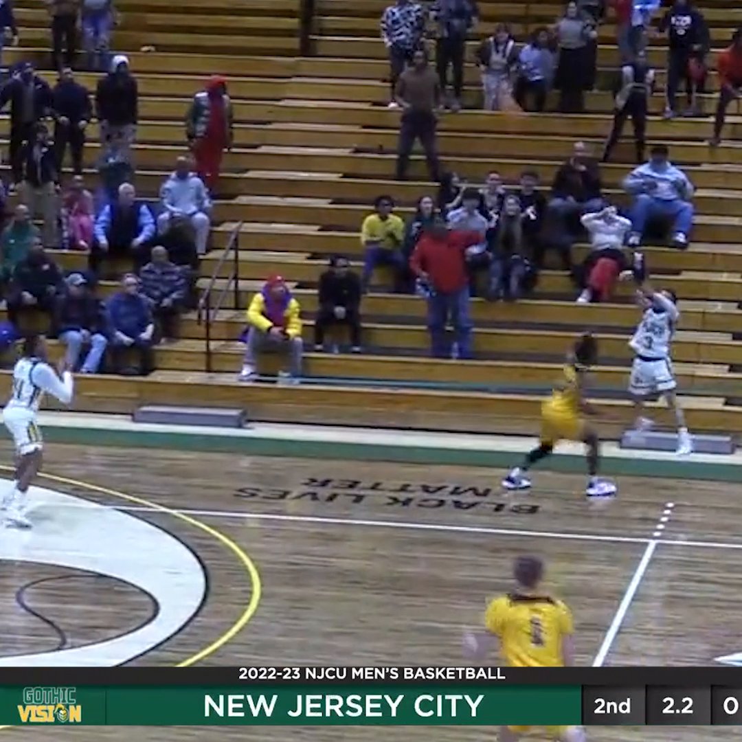 UNBELIEVABLE FINISH 😱 (via NJCUGothicKnights)