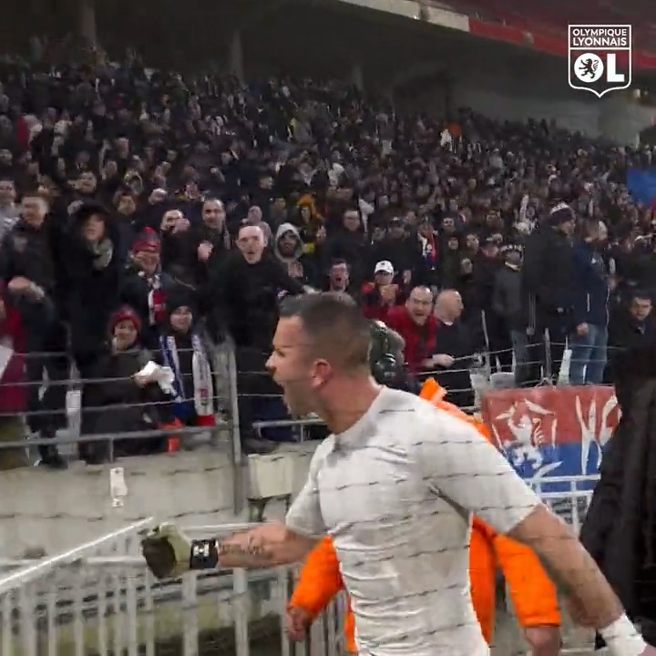𝐶𝑒𝑡𝑡𝑒 𝑓𝑒𝑟𝑣𝑒𝑢𝑟, 𝑐𝑒𝑡𝑡𝑒 𝑐𝑜𝑚𝑚𝑢𝑛𝑖𝑜𝑛 🤩🔥 Bon réveil les Gones 😃🔴🔵 #OLLOSC