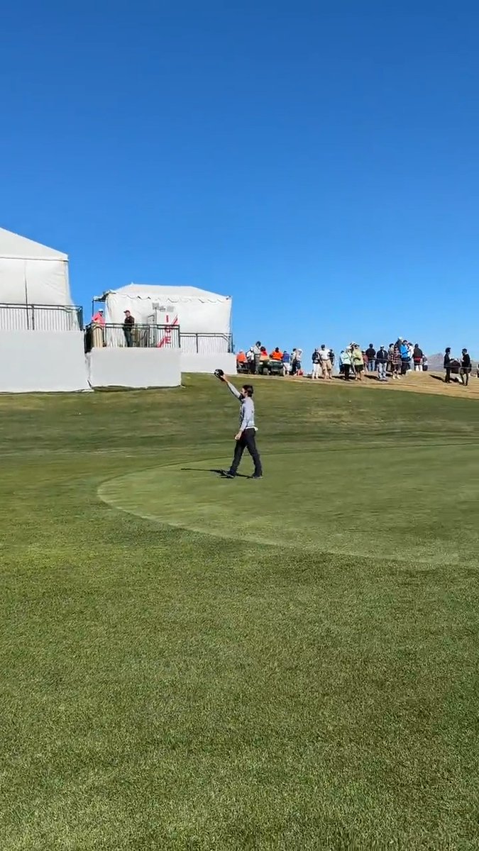 Feeling right at home 🇨🇦 Canadian adam hadwin is serenaded with "O Canada" on the fairway. He holds a share of the lead WM Phoenix Open 💪