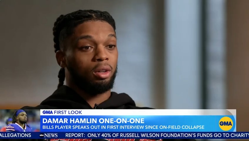 MONDAY ON Good Morning America: "He was literally the savior of my life." Michael Strahan sits down with 𝐃𝐚𝐦𝐚𝐫 𝐇𝐚𝐦𝐥𝐢𝐧 to reflect on what happened on the football field and his remarkable road to recovery.