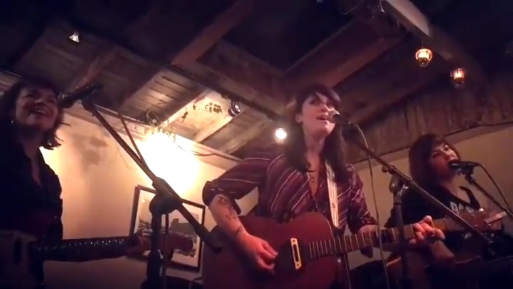 Since it’s Sasha Dobson week on the Norah Jones Is Playing Along Podcast, here’s an old clip of us doing one of my fave songs of hers at Sunny's bar in Brooklyn! Puss N Boots catherine popper Sunny's Bar #sexdegreesofseparation