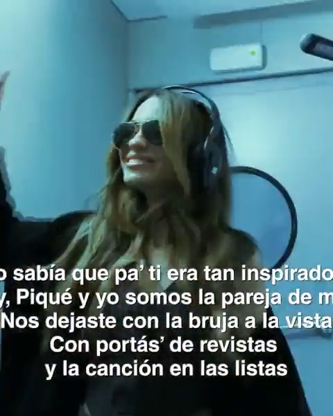 .María Verdoy interpreta la que podría ser la respuesta de Clara Chía a Shakira, y #FiestaT5 la pone a todo volumen frente a la casa de Shakira 😳