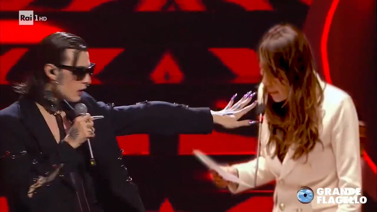 Rosa Chemical duetta con la deputata di Fratelli d'Italia #Sanremo2023
