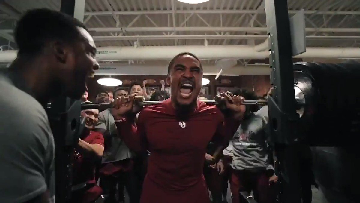Eagles QB Jalen Hurts was a powerlifting regional finalist in high school — squatting 500 lbs as a 15-year-old QB. Here he is in college, repping the weight of an adult male black bear: