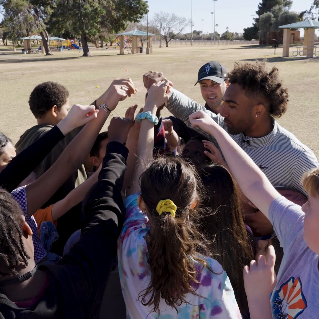 Checking in from Arizona for the Big Game with Boys & Girls Clubs of America and former Club kid @Ckirk. Football matters, but what really matters is developing meaningful relationships that empower the next generation to achieve their dreams.