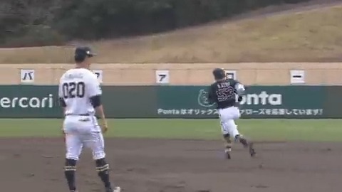 オリックス #宜保翔 選手の3ランホームラン‼️ #Bs2023 #宮崎春季キャンプ 👇只今、キャンプの様子をライブ配信中❗️