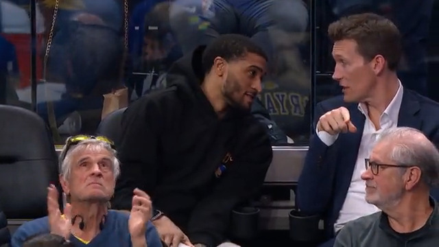 GP2 is sitting next to Bob Myers and Mike Dunleavy Jr. 👀
