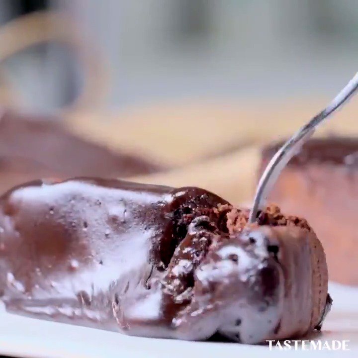 Kue jadul yang bakal ngingetin kamu sama masa kecil!