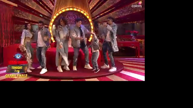 Mandali ki yeh jhalak is here to win you hearts. 💖 Dekhiye #BiggBoss16 #GrandFinale, aaj shaam 7 baje se, sirf #Colors par. #BB16 #BiggBoss @beingsalmankhan #AbduRozik #NimritKaurAhluwalia Shiv Thakare #MCStan Sumbul Touqeer