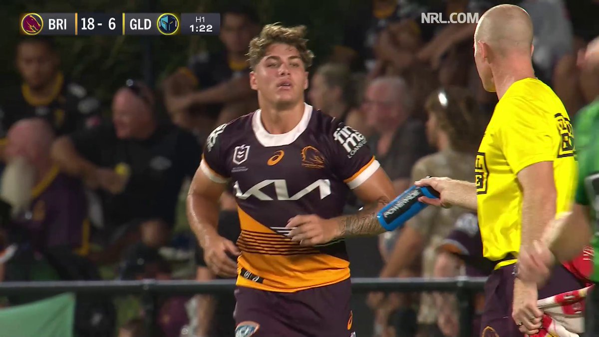 Freakish... 😳 #NRLBroncosTitans
