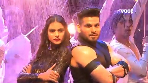 Shiv aur Priyanka ki yeh dhantanan performance will raise some heat!🔥 Watch it tonight, at 7pm streaming on #VootSelect. #BiggBoss #BiggBoss16 #BiggBoss16Finale #BB16Finale #GrandFinale #BiggBossOnVootSelect #BB16OnVS #BiggBoss24hrsLive