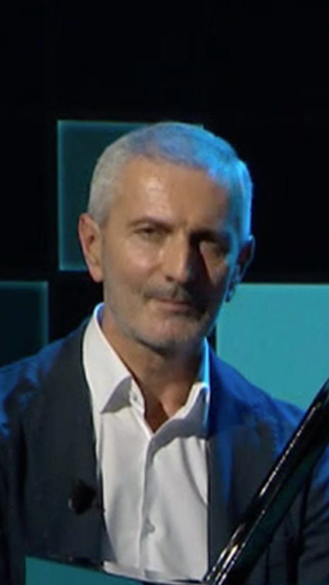 Torna #Dilemmi con Gianrico Carofiglio e Frida Bollani Magoni Ogni puntata un argomento discusso con ospiti contrapposti, ma con regole ferree sul rispetto dell'interlocutore e delle sue idee. Prossimamente su #Rai3