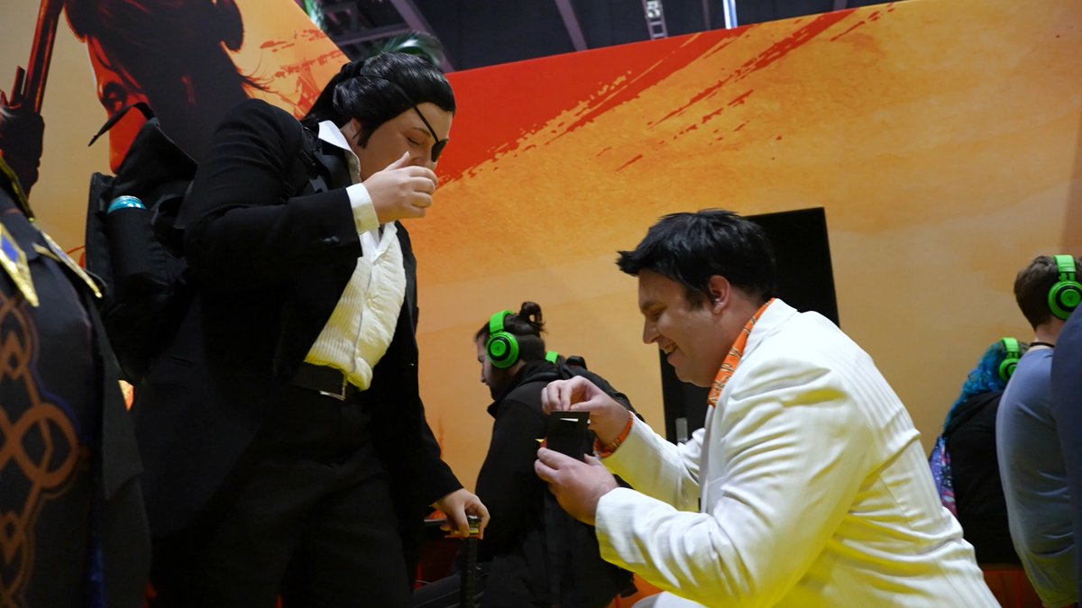 I'd pause my game for you 💖 This amazing couple got engaged at our Like a Dragon: Ishin! booth at MCM London Comic Con! Congratulations! 😍