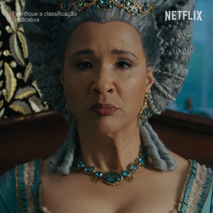 DIAMANTE DA TEMPORADA! 💎👑 A Rainha Charlotte já tem data pra debutar no meu site. Minha minissérie Rainha Charlotte: Uma História Bridgerton estreia dia 4 de maio.