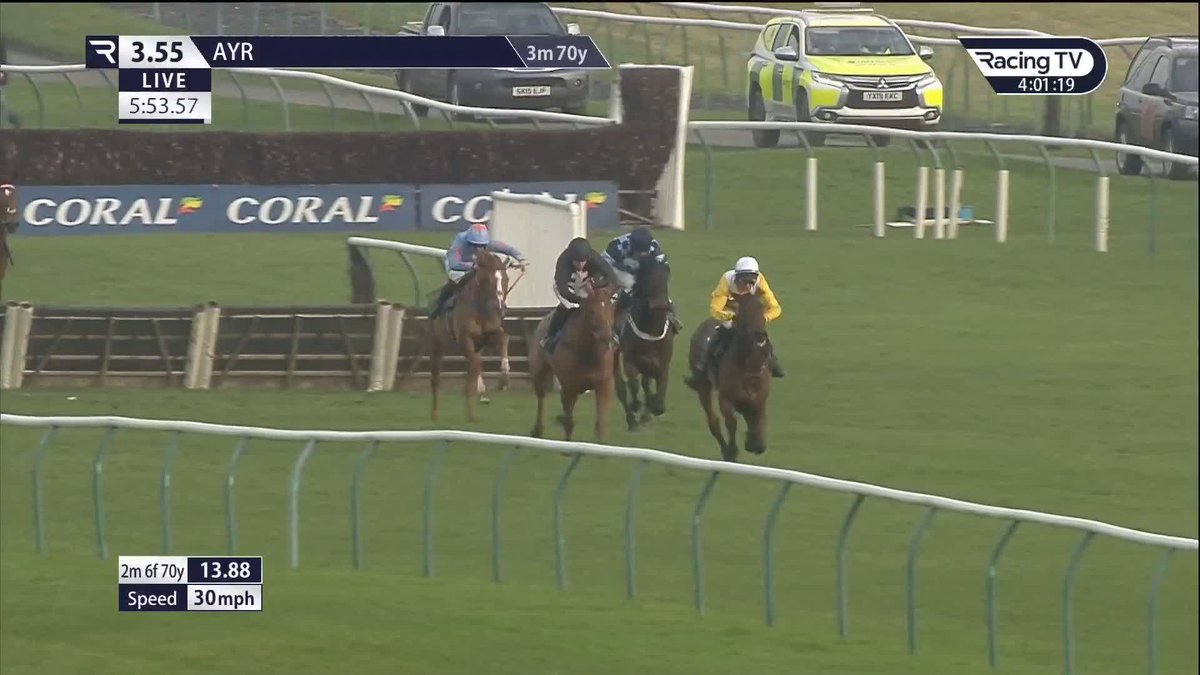 🏇 Apple Away jumps strongly to win the Spring Getaway At Western House Hotel Handicap Hurdle, landing quick fire doubles for Derek Fox and Lucinda Russell 👏 Western House Hotel lucinda russell