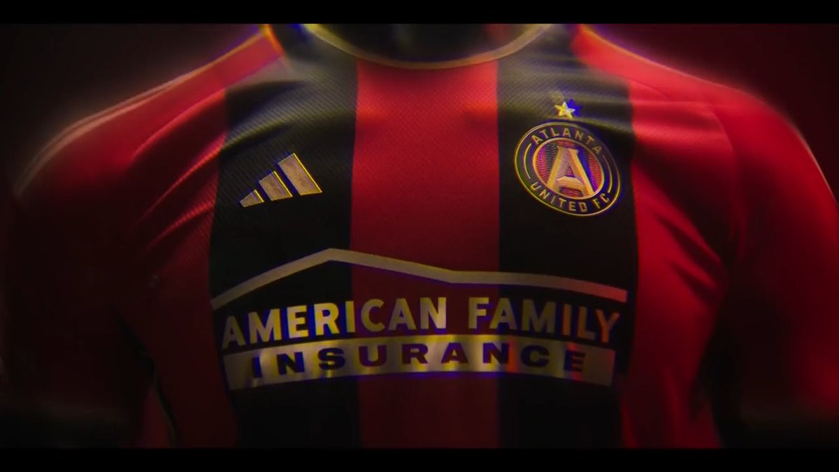 This kit is for our supporters. For the day ones and the new ones. This kit is for YOU. 𝐈𝐍𝐓𝐑𝐎𝐃𝐔𝐂𝐈𝐍𝐆... 𝐓𝐇𝐄 𝟏𝟕𝐬' 𝐊𝐈𝐓 🔴⚫