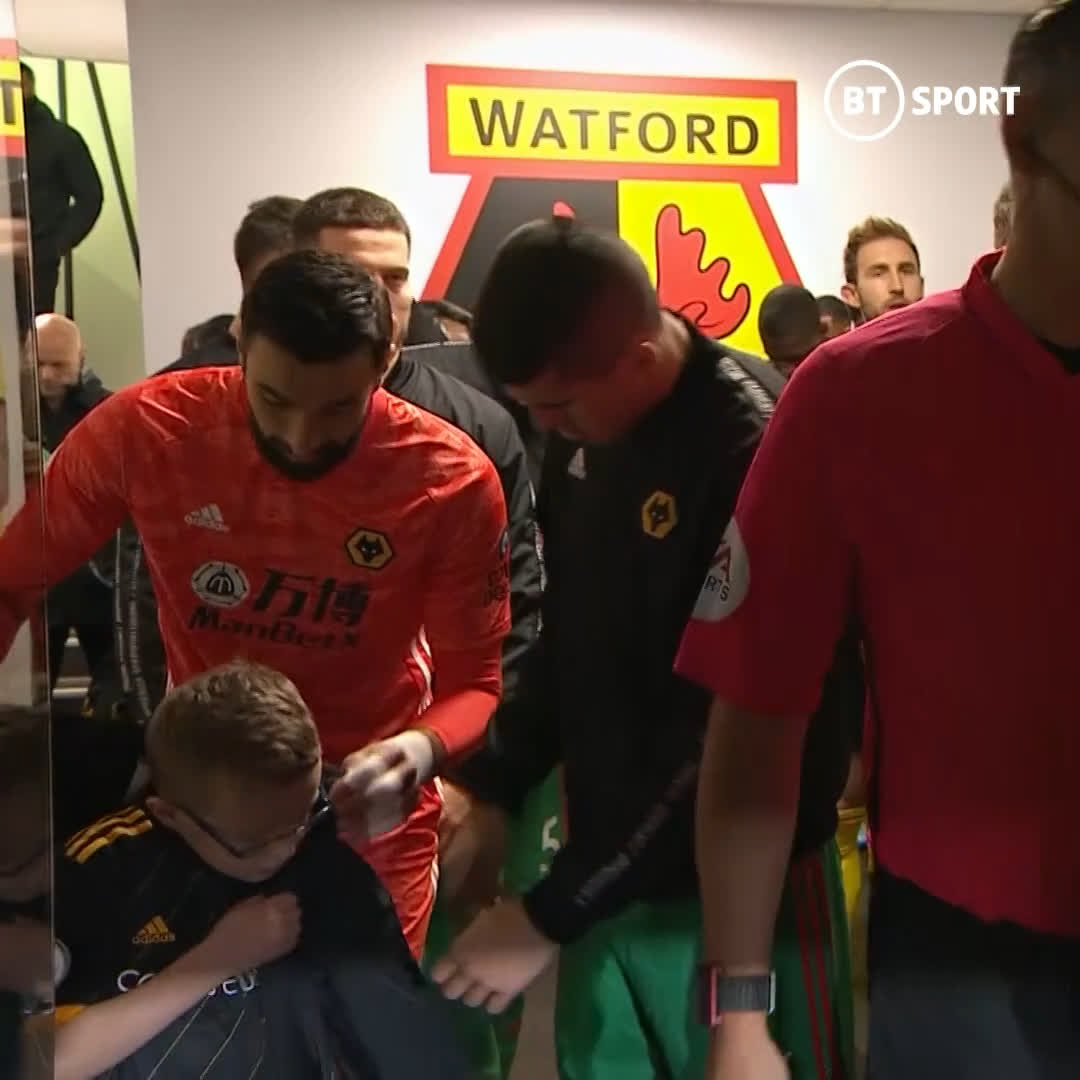 It’s Rui Patricio’s birthday today. You remember him. Nice lad. Doesn’t want anyone to feel the cold…