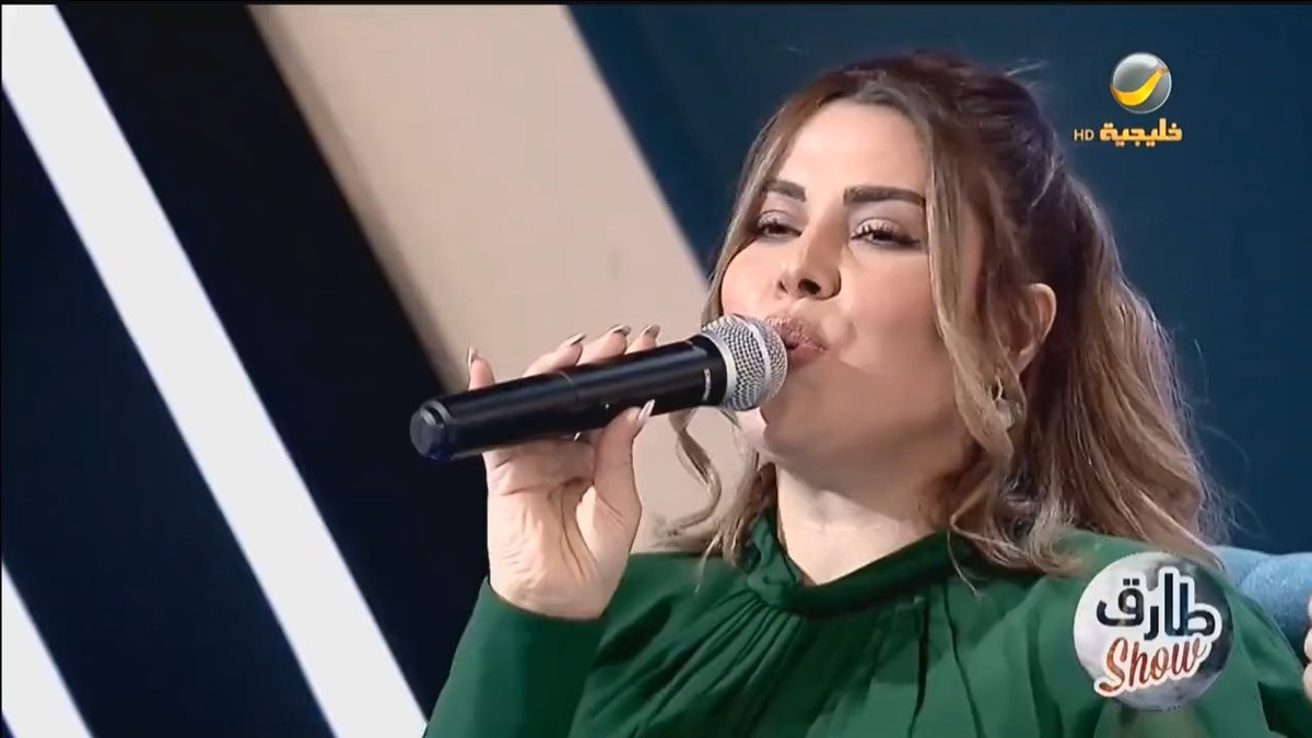 الفنانة أماني السويسي تُبدع في غناء أغنية " لا تهجى" للفنانة "أنغام" في ضيافة "طارق شو" طارق الحربي #طارق_شو #روتانا_خليجية