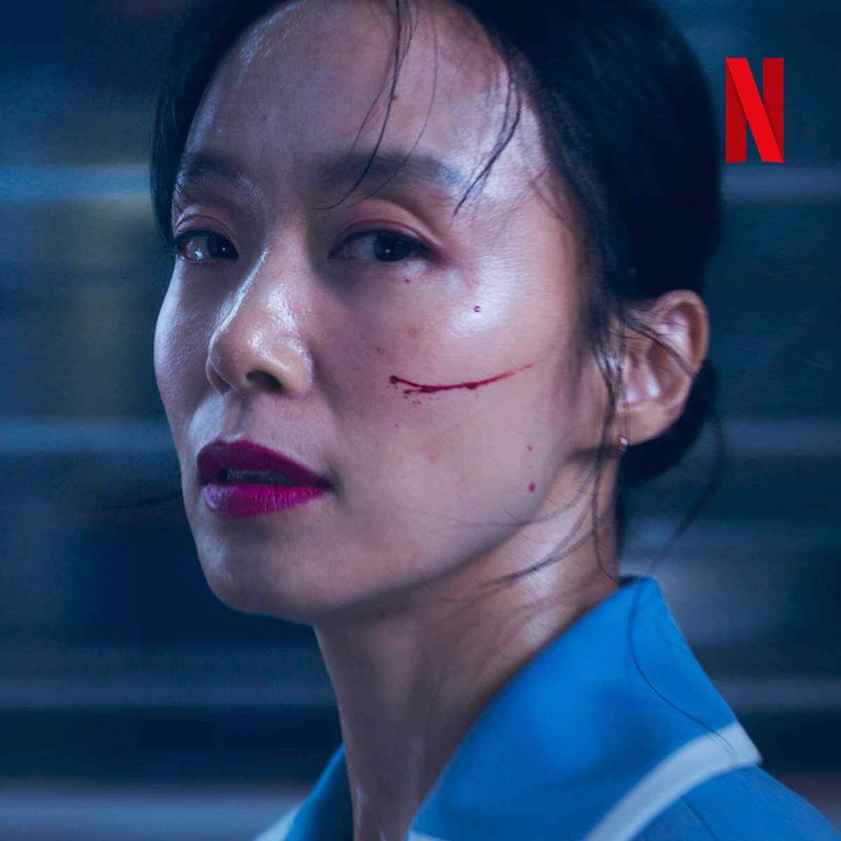 죽을 때까지 숨길 것. 숨기지 못한다면 죽일 것. A급 킬러와 싱글맘, 그 사이에 서 있는 길복순은 어떤 선택을 하게 될까. <길복순>, 3월 31일 오직 넷플릭스에서. #길복순 #KillBoksoon #전도연 #설경구 #김시아 #이솜 #구교환 #넷플릭스 #Netflix