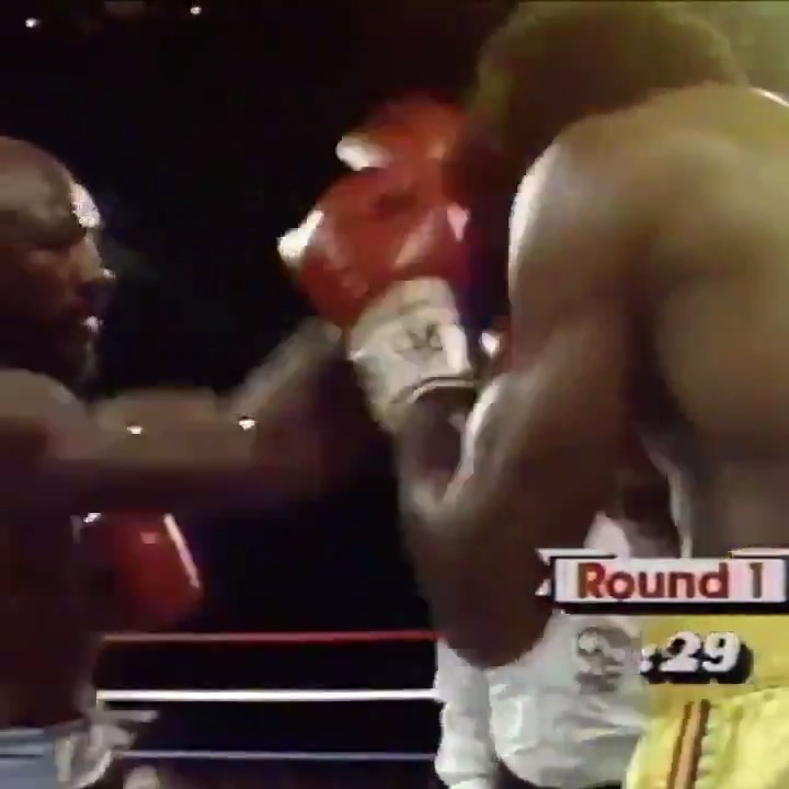 Marvin Hagler vs Tommy Hearns - April 15, 1985 Potentially the best round in boxing history.