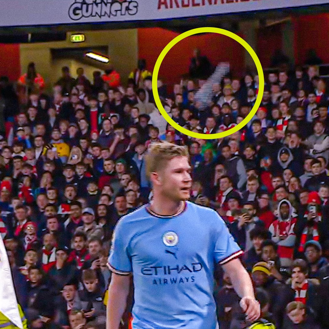There were ugly scenes at the Emirates with bottles thrown towards Kevin De Bruyne when he was substituted in the clash between Arsenal and Man City.