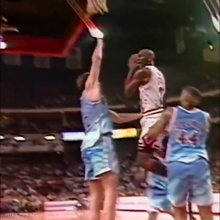 32 years ago today, Michael Jordan pulls off one of the greatest layups in NBA history 🐐
